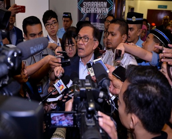 Anwar, Shafie  among 13 MPs  yet to declare  their assets