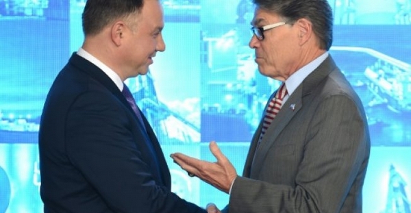 Perry: US Poland  LNG deal way for Europe to ease reliance on Russia