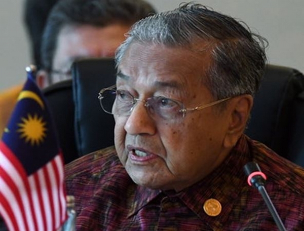 Mahathir in Bali for Asean Leaders' Gathering 