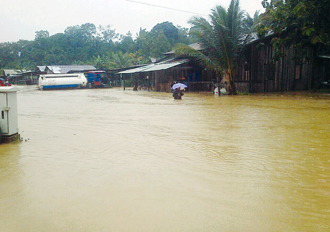 Kudat, S'kan villages  hit by flash floods