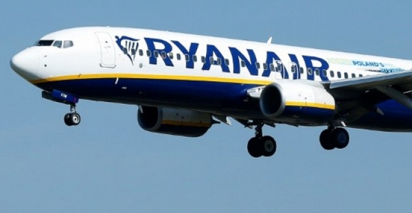 France grounds Ryanair plane to force subsidy repayment