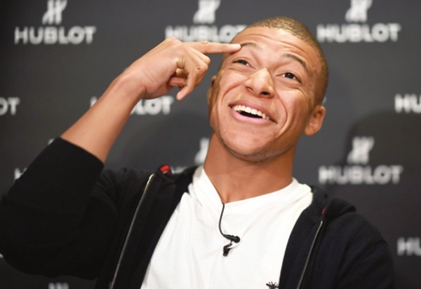 Mbappe: Ronaldo and Messi still  best but won't win Ballon d'Or
