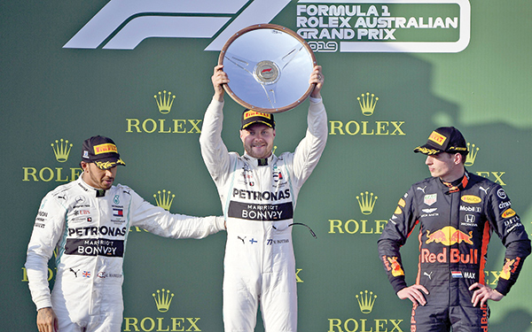 Bottas upstages Hamilton at Aussie GP