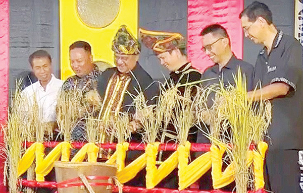 Make Ranau number one achiever, people told