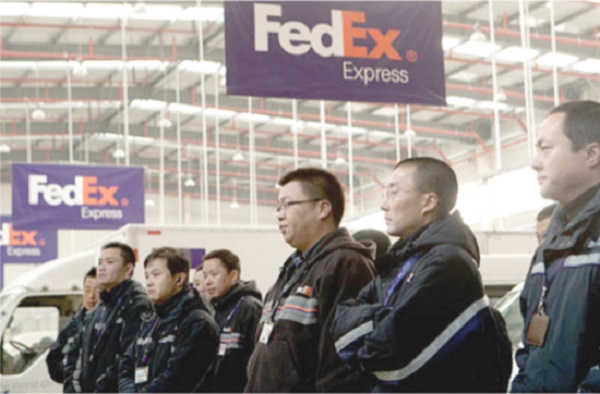 FedEx sues US govt 