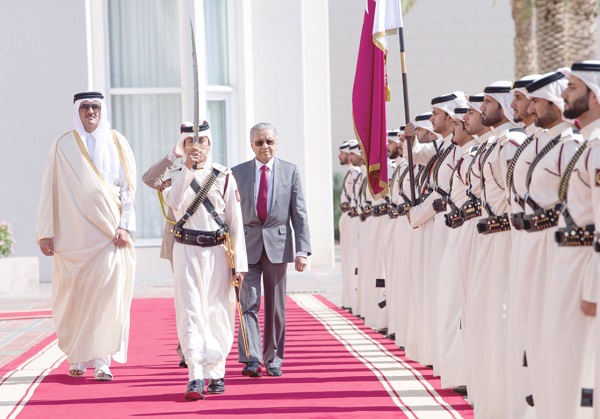 Mahathir given red carpet welcome in Qatar