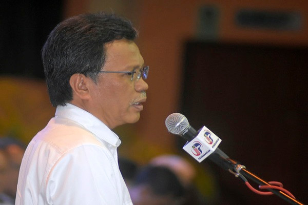 Sabah Resident Pass issue: Shafie dares Pairin to sue 