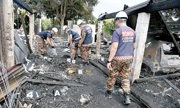 7 in family killed in Membakut fire