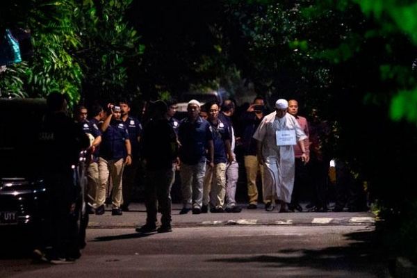 Press barred from Jakarta acid attack site