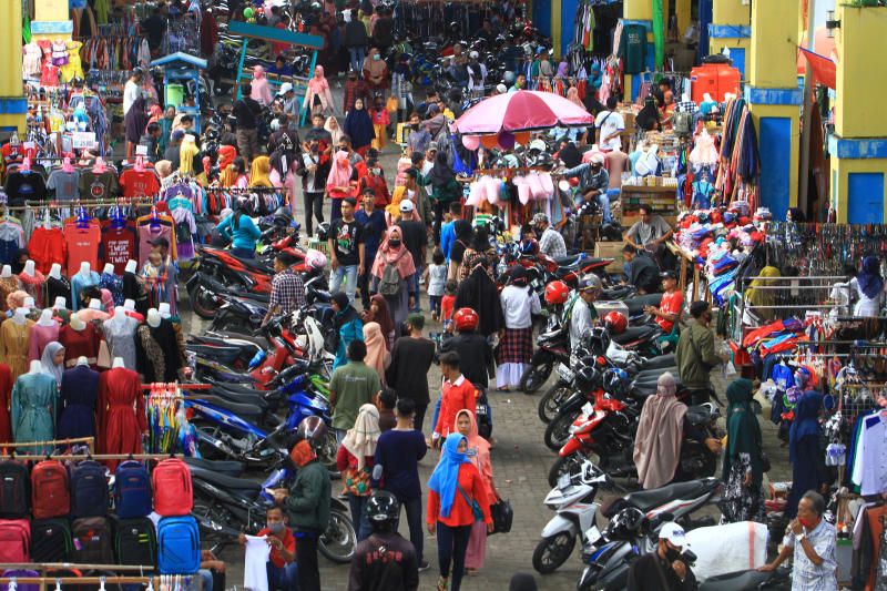 Indonesians try to beat Hari Raya exodus ban