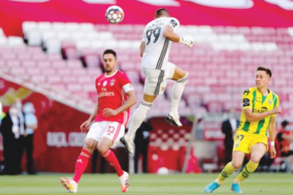 Rusty Benfica in drab stalemate