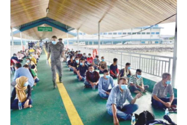 Sabah deports 240 illegals from Indonesia 