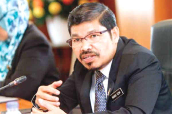 Services sector revenue down to RM335.6b 