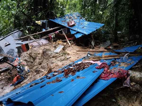 Three including girl dead in Bundusan landslide