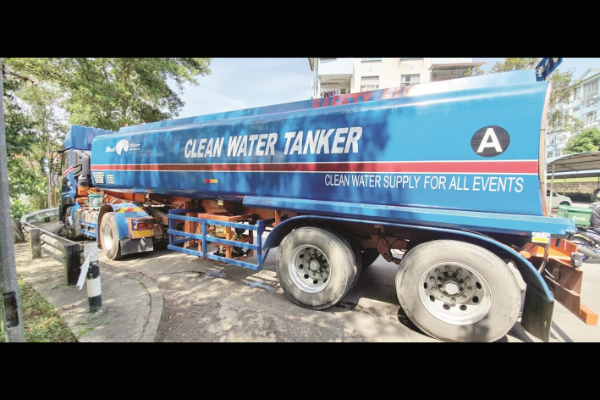Faulty water mains to blame for water woes in P’pang