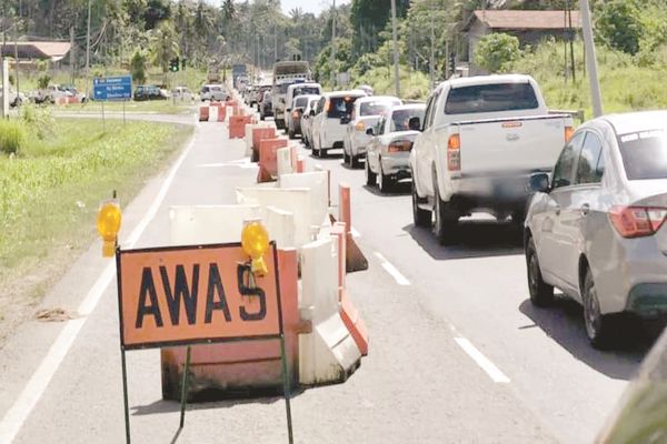 Road work causes 5km jam