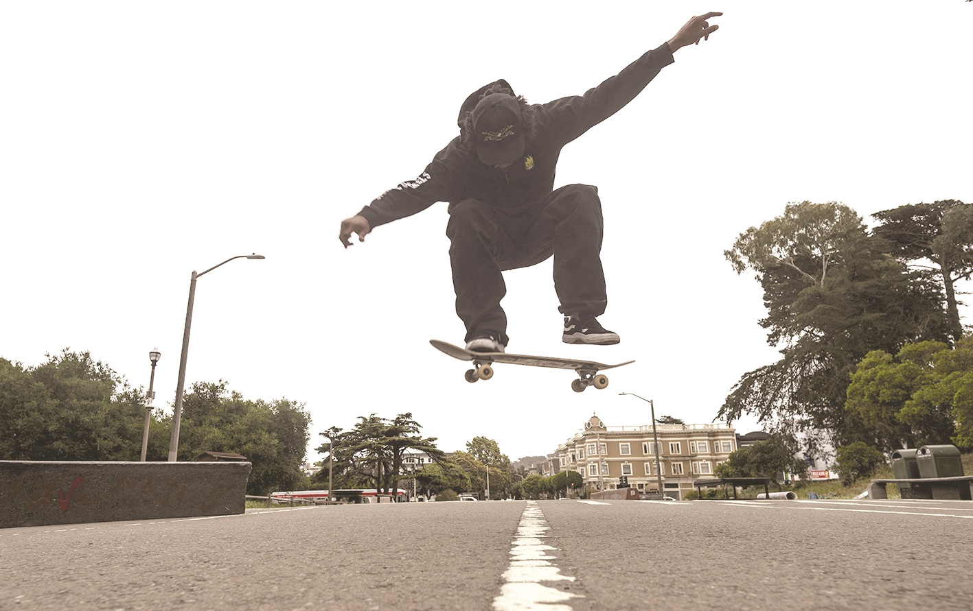 Shot twice, completely blind: US teen is still skateboarding