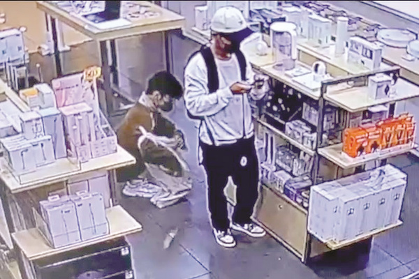 Cops looking for two boys over shoplifting