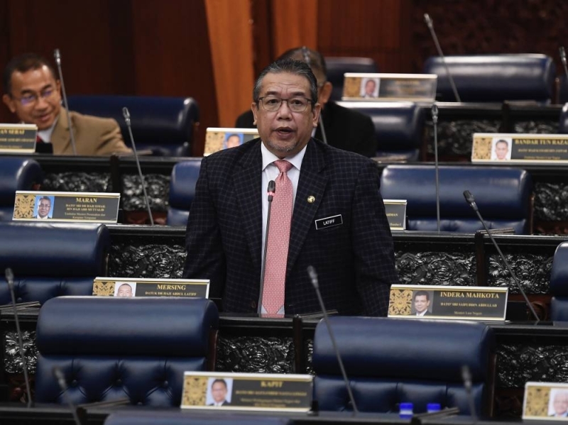 Datuk Dr Abdul Latiff Ahmad said Rafizi Ramli was relentlessly pursuing his ‘lies’ in linking him during his tenure as deputy defence minister to Zainab Mohd Salleh’s alleged misconduct based on a purported forensic report on Boustead Heavy Industries Corporation Berhad. — Bernama pic