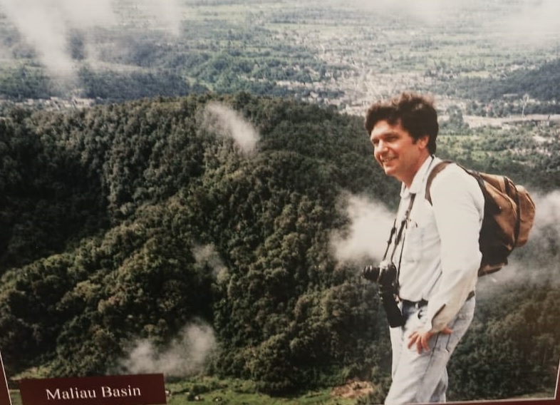 Super-imposed picture of Anthony looking down at the epic Maliau Basin – ‘Sabah’s Lost World’ – the massive 588sq km saucer-shaped depression that isolates rare flora and fauna from the outside world. 