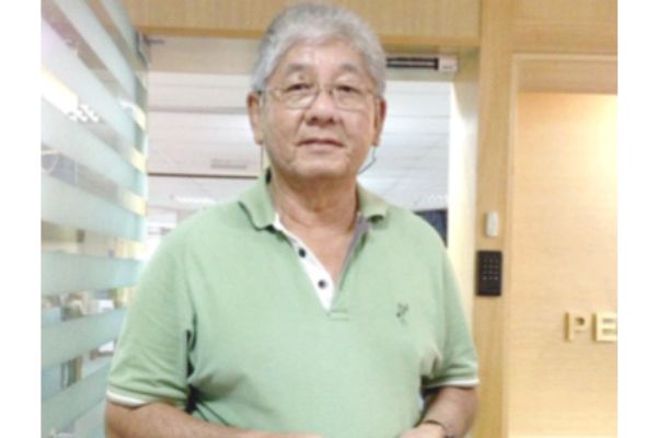 King, Queen condole badminton legend's death