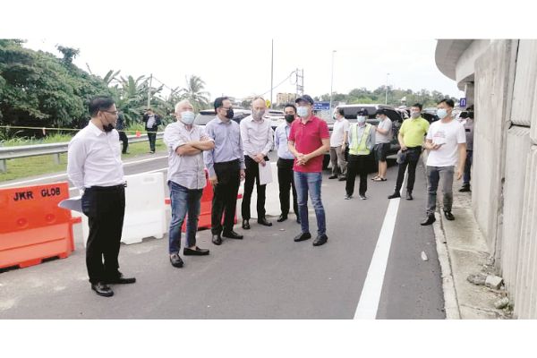 Concessionaire to immediately repair cracked Luyang flyover: Bung