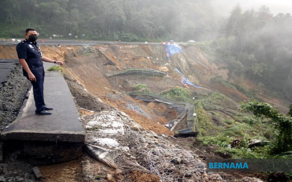 RM150m to repair roads damaged by floods, landslides: Bung Moktar 