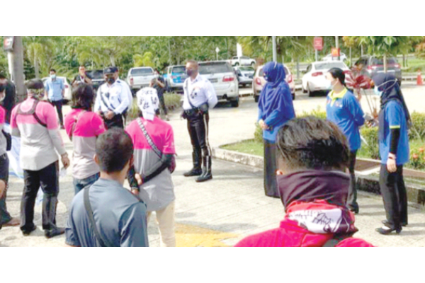 Register with Socso, delivery riders told