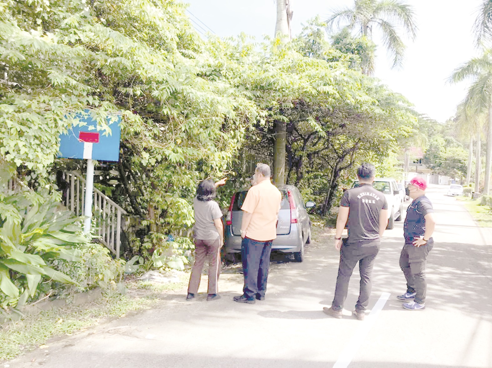 Luyang house owner warned to clear mess