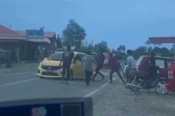 Tular video rosakkan kenderaan dalam pergaduhan di Kota Belud