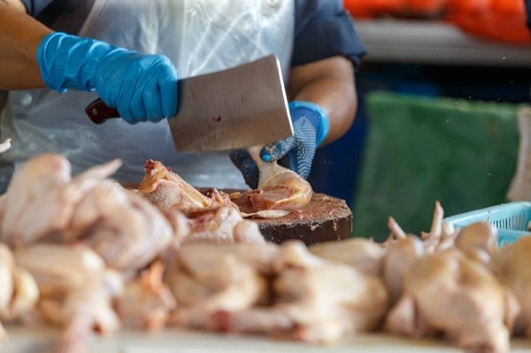 Govt sets new chicken prices at RM9.40 per kg from July 1