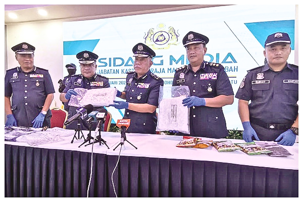 6.16kg of syabu seized, two held 