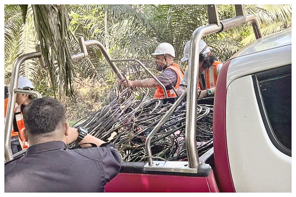 150kg electrical wires and cables seized in Tawau operation