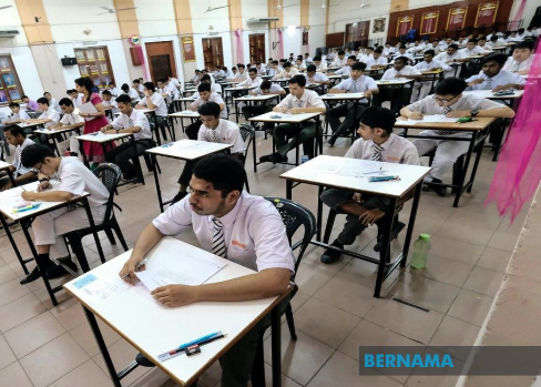 ‘Review Form Six education, separate it from mainstream schools’