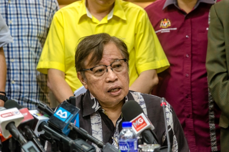 Putrajaya agrees to give Sarawak permits to import EVs, hydrogen-powered vehicles: Abang Jo