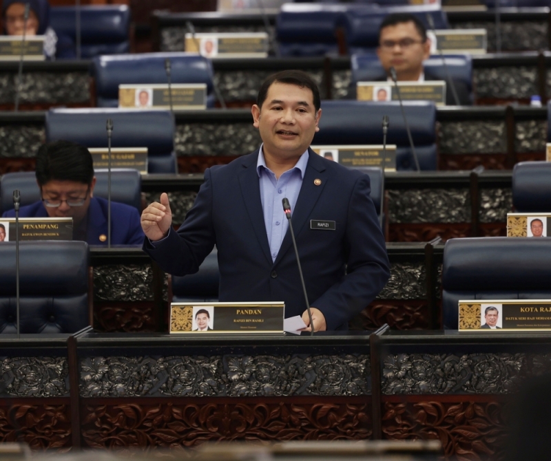 4,100 low-income households benefitted from People’s Income Initiative: Rafizi