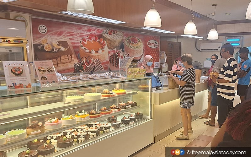 Bakery apologises for ‘misinterpretation’ over Christmas greetings