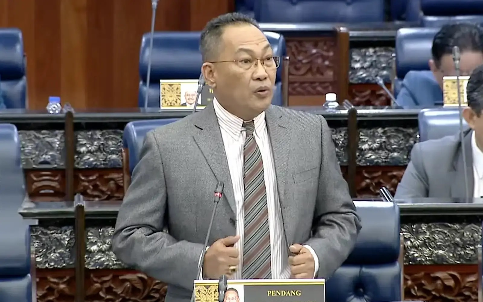 PAS MP retracts ‘gangster leader’ remark against Loke
