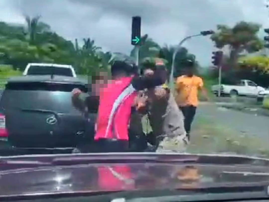 Police detain one, pursue others over Lahad Datu brawl