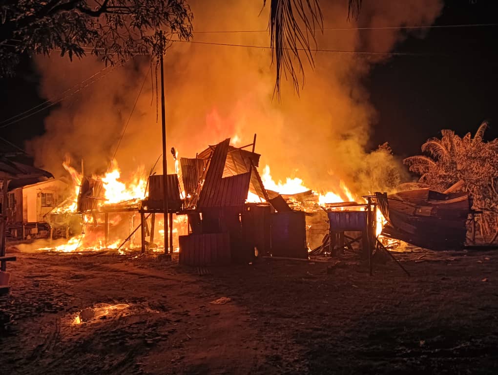 Elderly man injured in Kampung Dumpil house fire