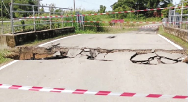 Jalan Kibabaig stretch collapses