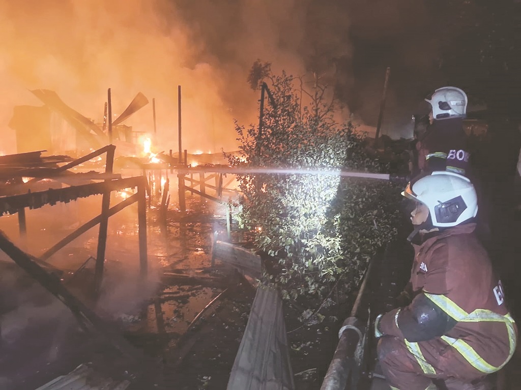12 Inanam houses razed