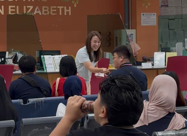 Free coffee to cheer up families of QEH patients