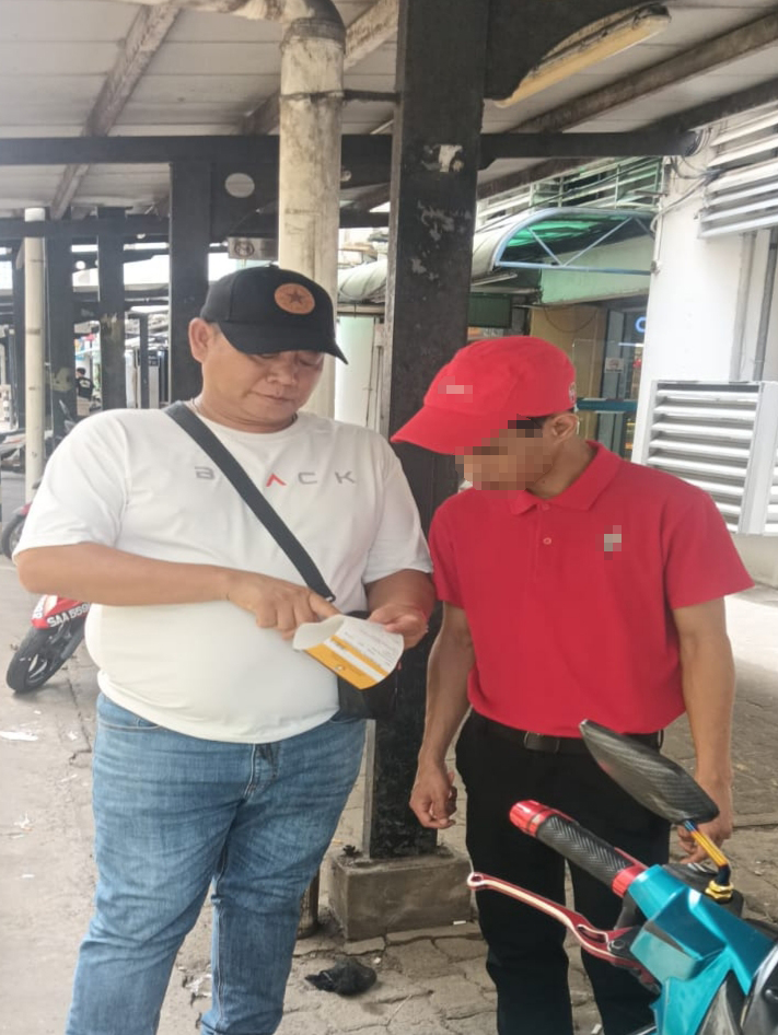 This litterbug was taken to task in the common area near Centre Point Sabah.