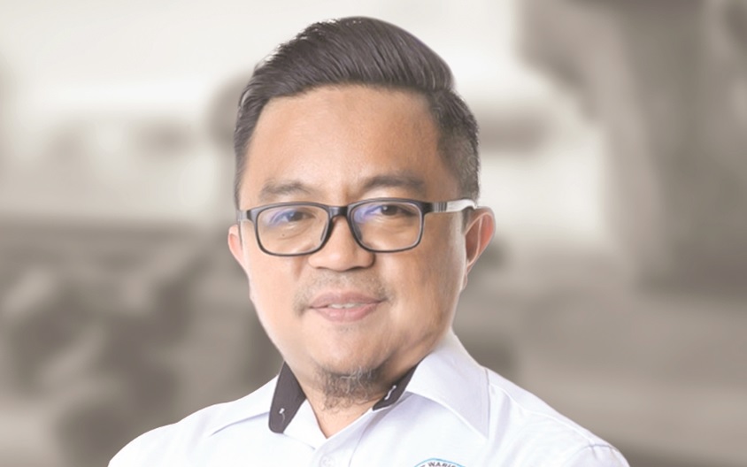 Syarat tempat lahir bagi Pegawai Adat dipersoal
