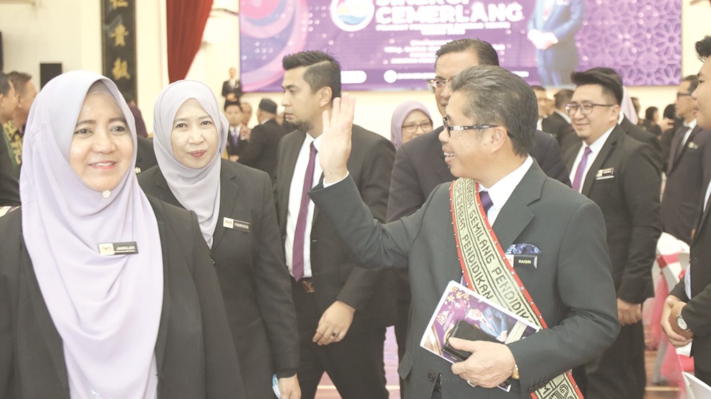 RM350,000 gift to Tenom Education Office