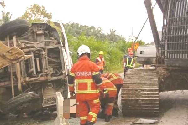 Lorry driver killed in Kinabatangan crash