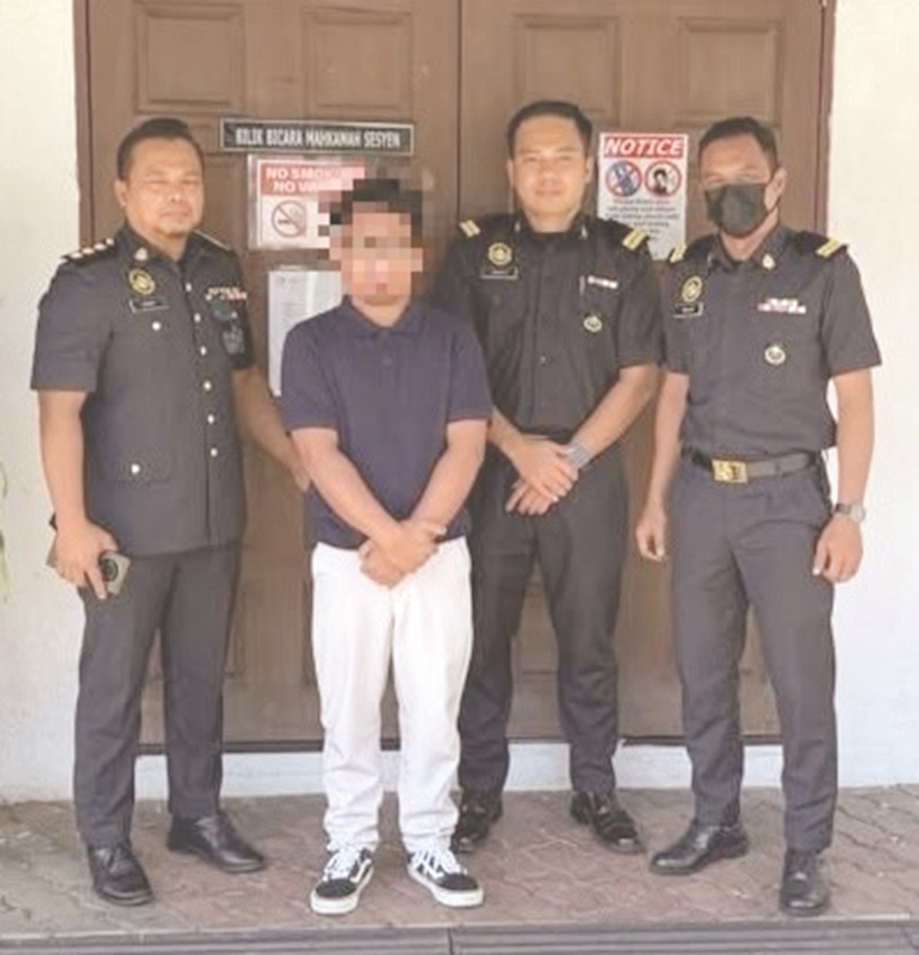 Man fined RM15,000 for petrol possession