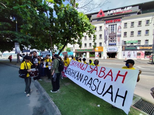 Rival group urges action on graft