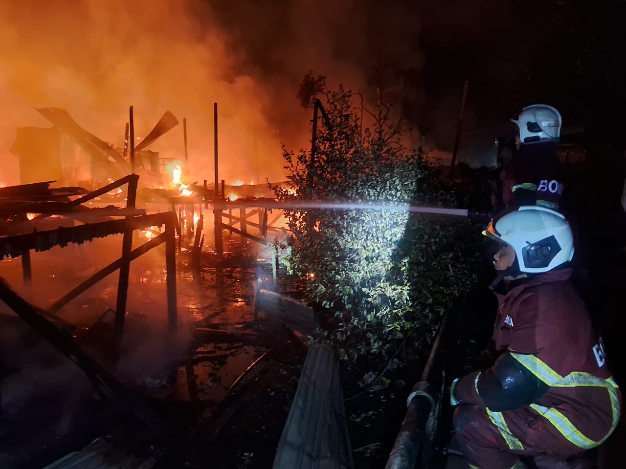 Eleven houses destroyed in Kampung Kalansanan fire